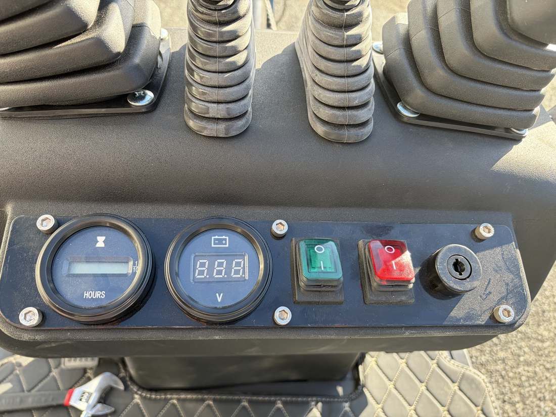 JHM10 mini excavator control panel