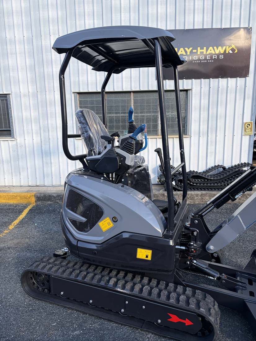 JHM20 mini excavator canopy and cab view